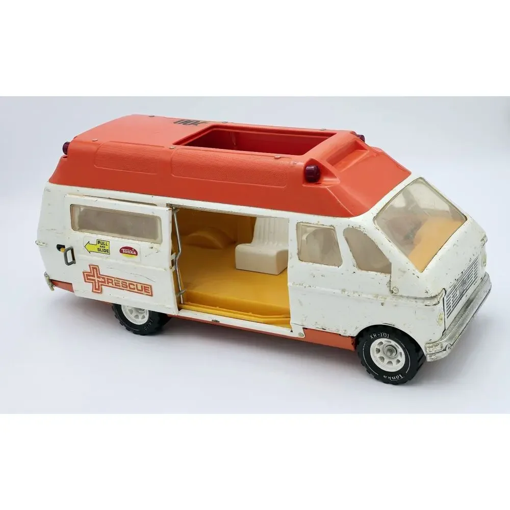 VINTAGE TONKA PRESSED STEEL RESCUE AMBULANCE